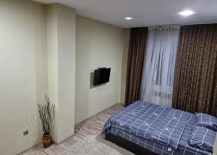 2 Bedroom Central Apartment